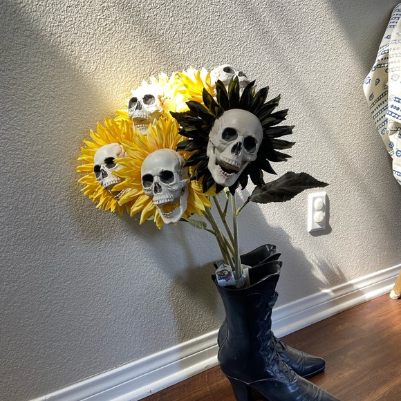 Halloween sunflower skull flowers ( set of 5) - Picture 5 of 5